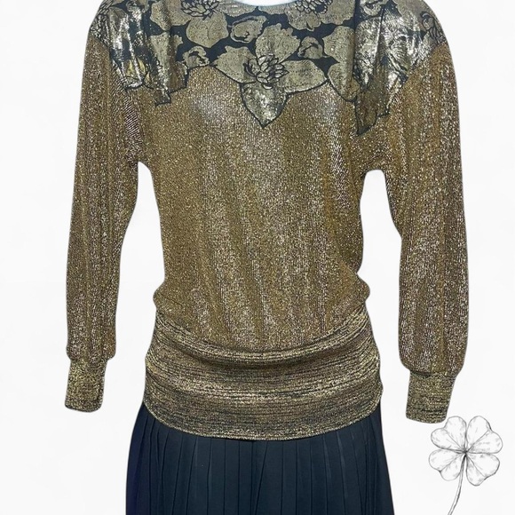 Luxurious Gold and Black Long Sleeve Dress - Picture 2 of 5